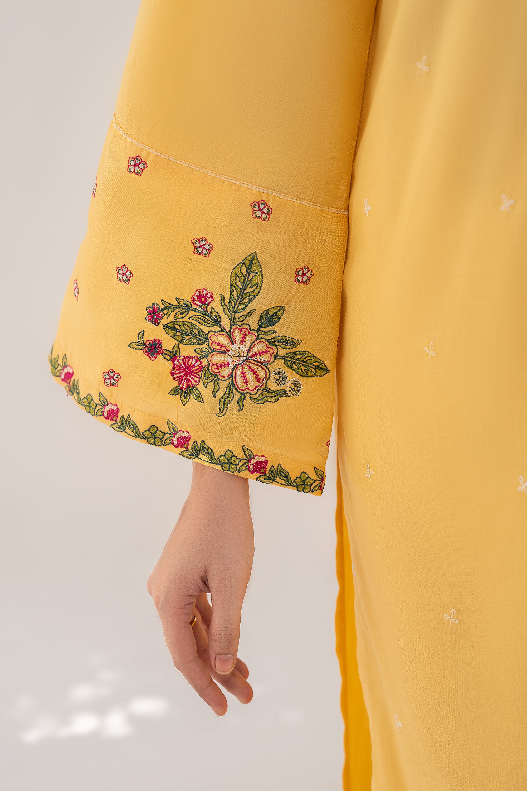 Daffodil - 3 Piece Embroidered Lawn Suit