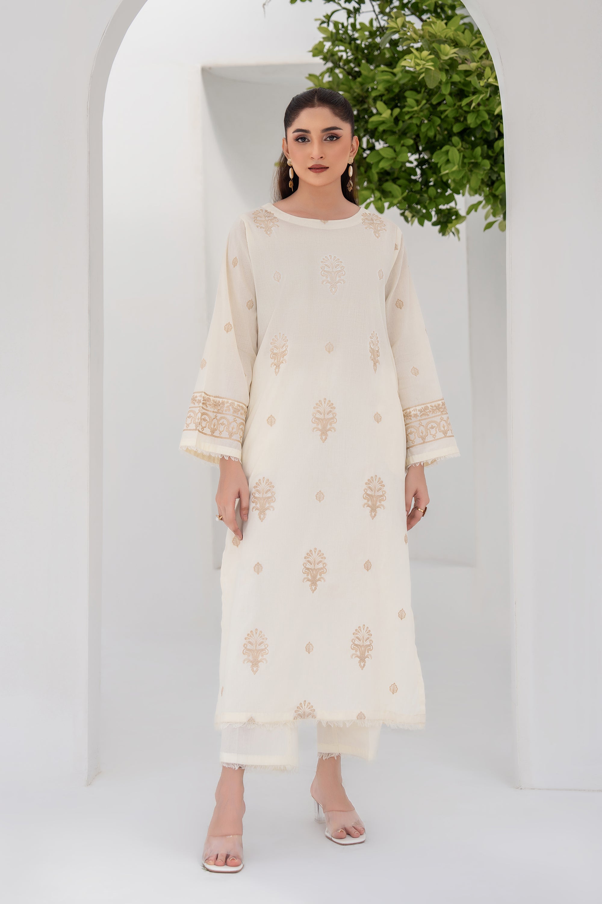 Daisy - 2 Piece Embroidered Lawn Suit