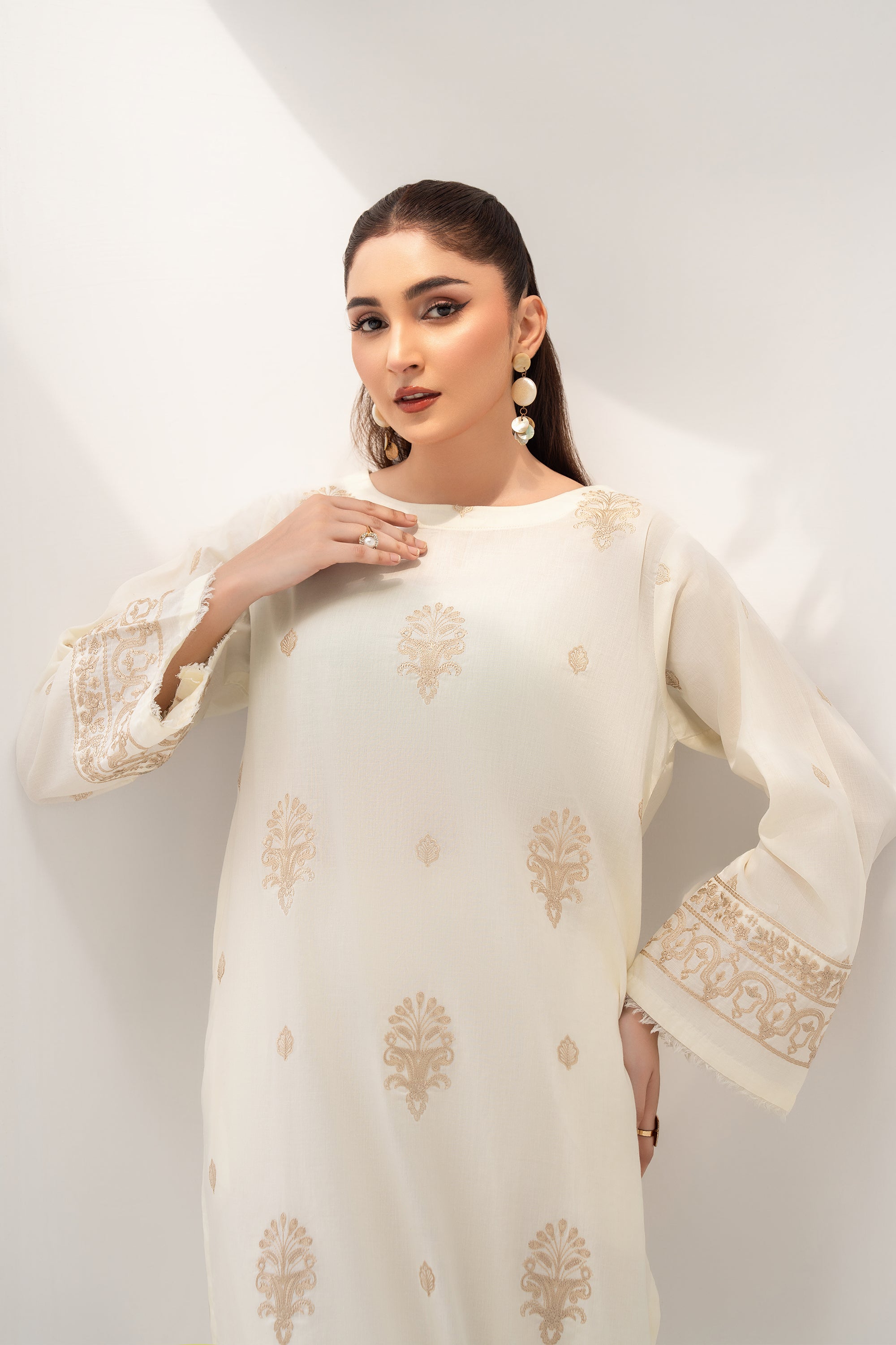 Daisy - 2 Piece Embroidered Lawn Suit